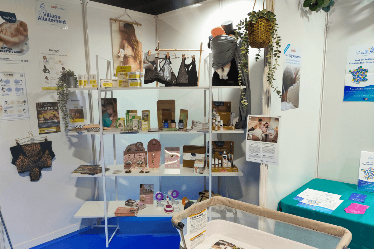 Préentation d'accessoires d'allaitement sur le Village VanillaMilk